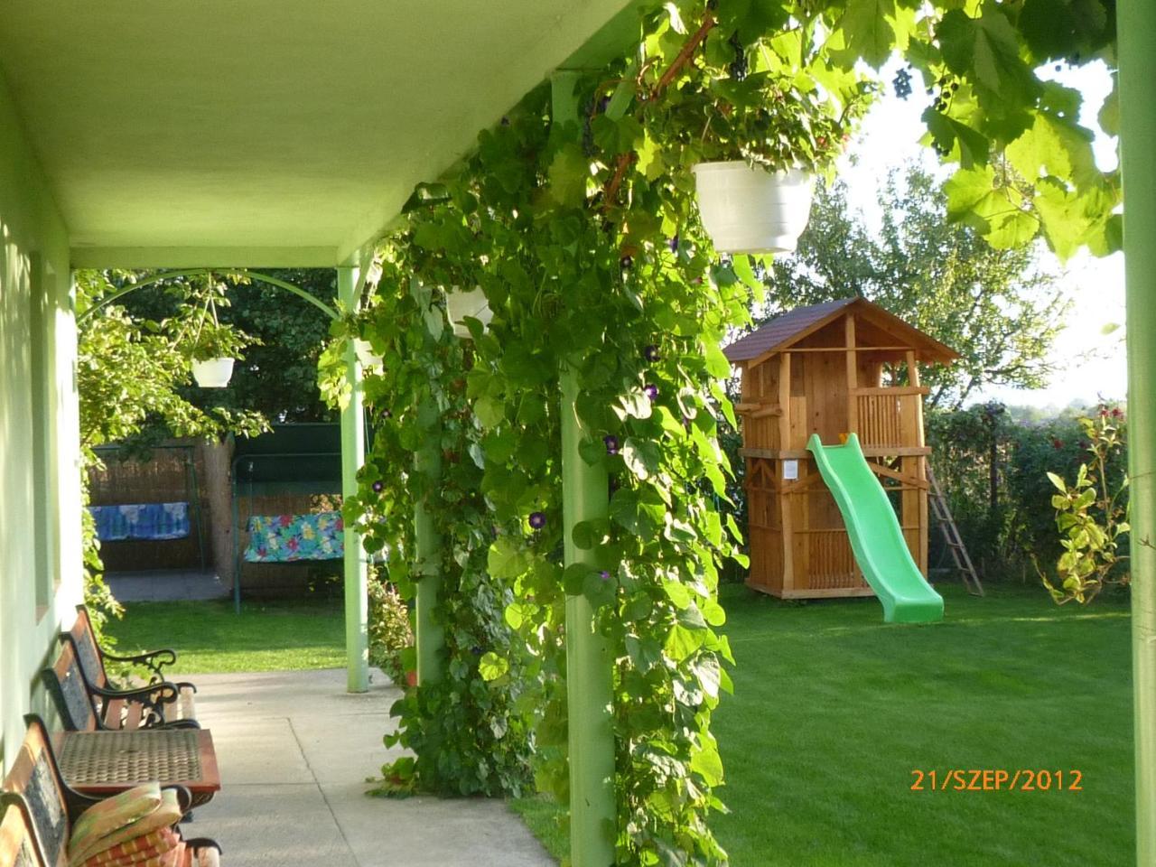 Afrodita Hotel Sturovo Exterior photo